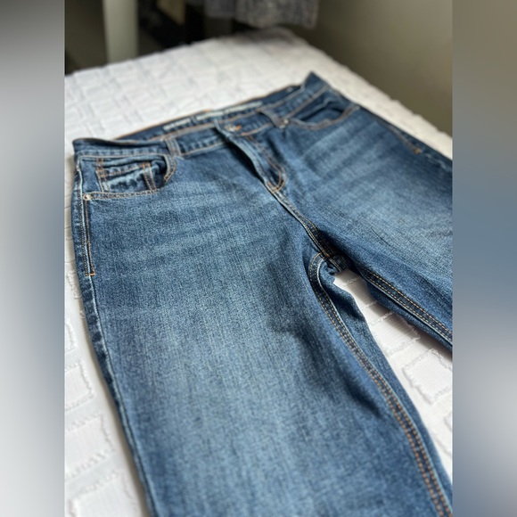 Old Navy Straight-Droit Jeans - Picture 3 of 8